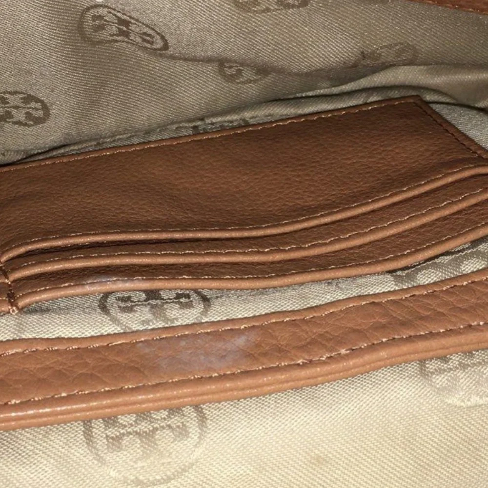 Women’s Tory Burch Tan Pebble Grain Leather Crossbody Bag